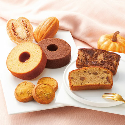 【旬ギフト】パティスリー キハチ たまひよ限定アソートボックスSと今治タオルセットI_補足画像01