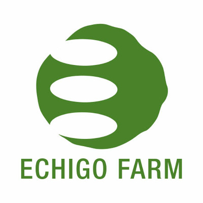 【旬ギフト】越後ファーム 写真＆名入れ木箱入り食べ比べ米6袋〈季節柄〉_補足画像02