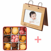 【旬ギフト】名入れアルバム型フォトフレームとパティスリー・サダハル・アオキ・パリ コフレ アソーティモン ビスキュイE