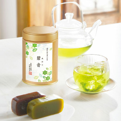 【旬ギフト】伊藤茶園 名入れ初摘新茶2缶〈若葉〉とプルミエ アミュゾン_補足画像01