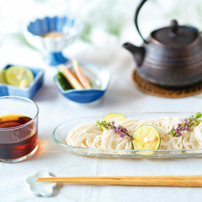 【旬ギフト】手火山家（てびやまや） 手延べ素麺・煮麺＆だしのつゆセットA_補足画像01