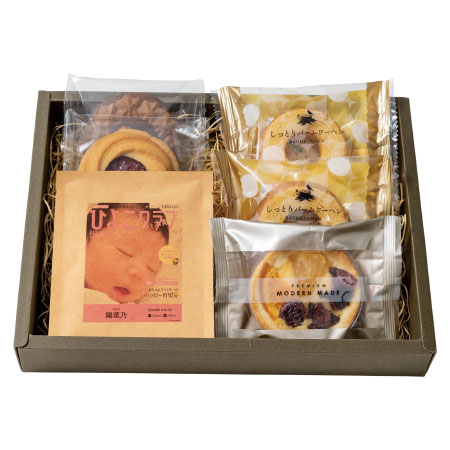 フォレシピ 「ひよこクラブ」なりきり表紙 写真＆名入れドリップコーヒーと焼菓子アソートA_