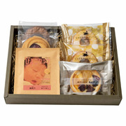 フォレシピ 「ひよこクラブ」なりきり表紙 写真＆名入れドリップコーヒーと焼菓子アソートA