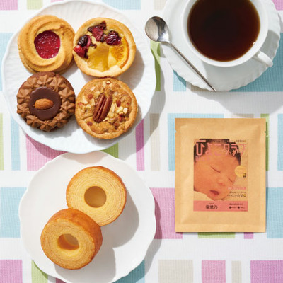 フォレシピ 「ひよこクラブ」なりきり表紙 写真＆名入れドリップコーヒーと焼菓子アソートA_補足画像01